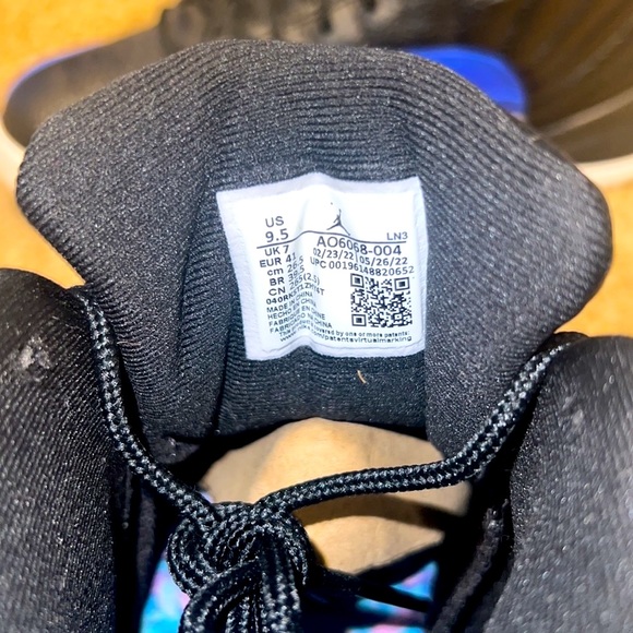 Retro 12 "Hyper Royal" - Picture 4 of 4